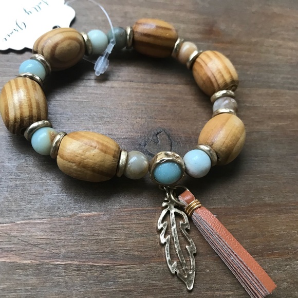 Leaf boho wood fringe - Picture 2 of 5